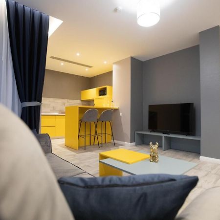 Omnia Apartments Iasi Exterior photo